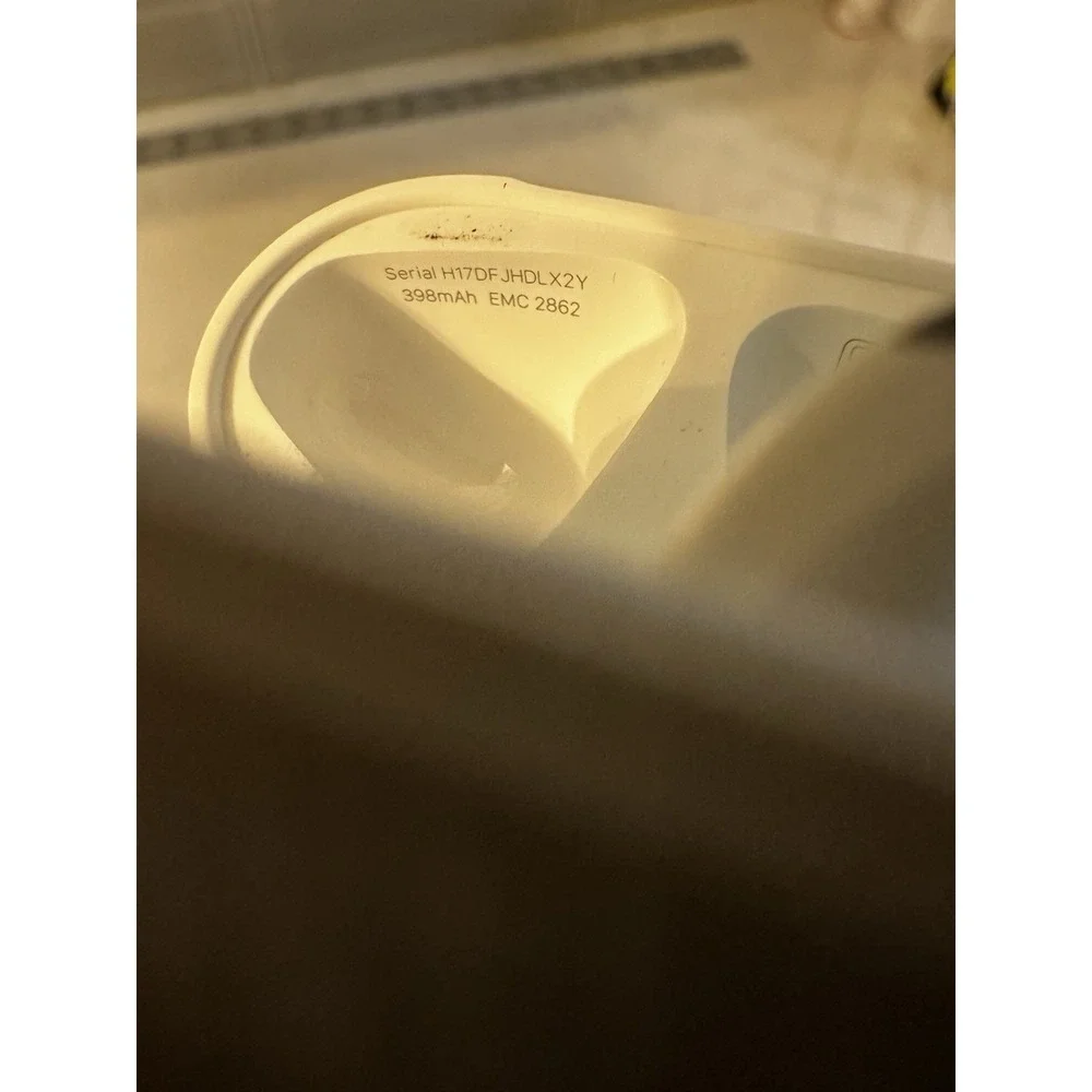 Apple AirPods 2nd Generation with Charging Case - White‎